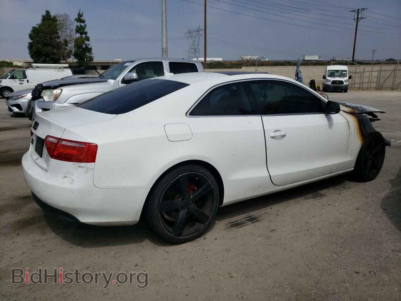 2011 AUDI A5 - VIN: WAUCFAFRXBA080179 - Фото 3