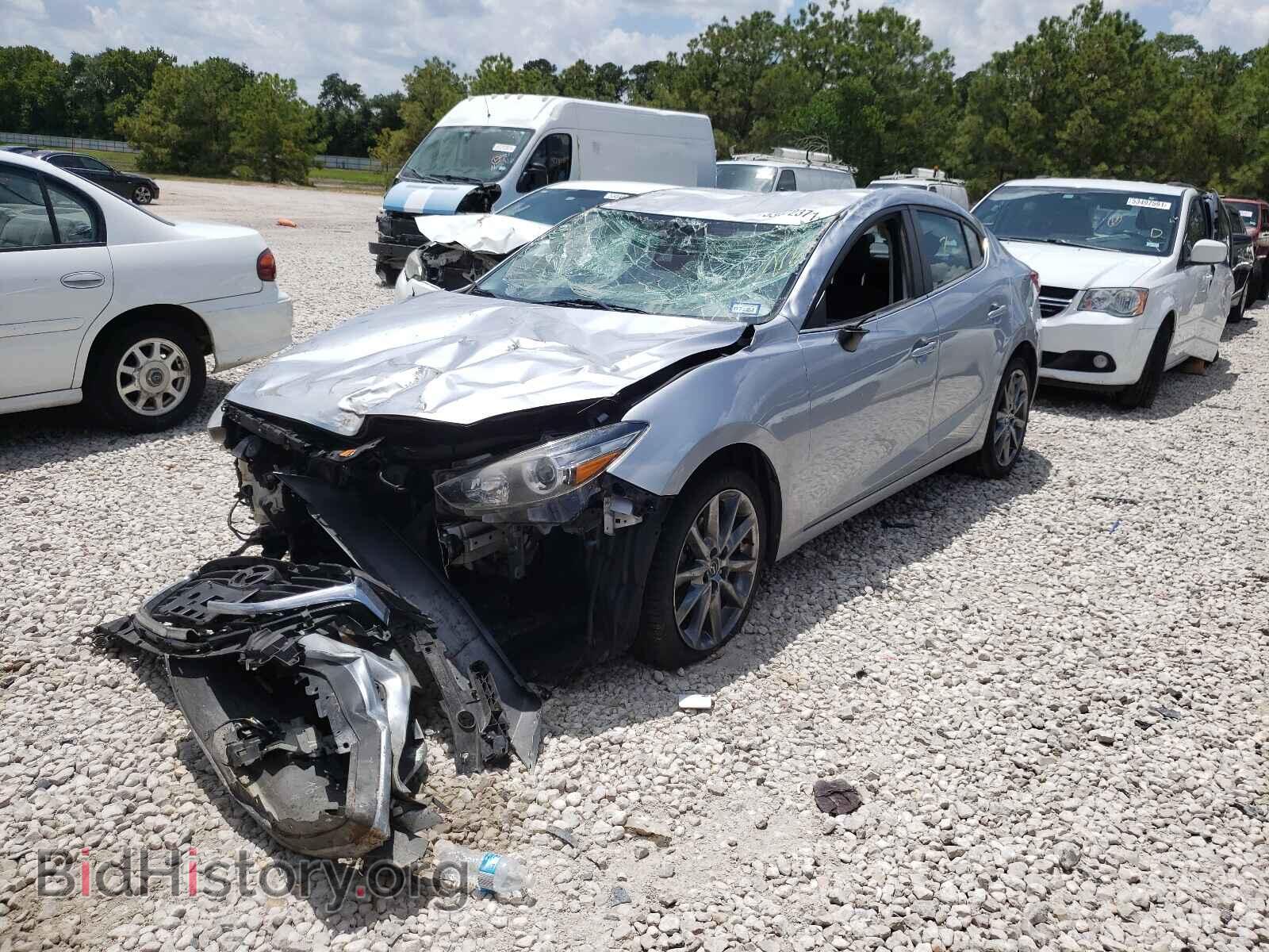 2018 MAZDA 3 - VIN: 3MZBN1V32JM181925 - Фото 2
