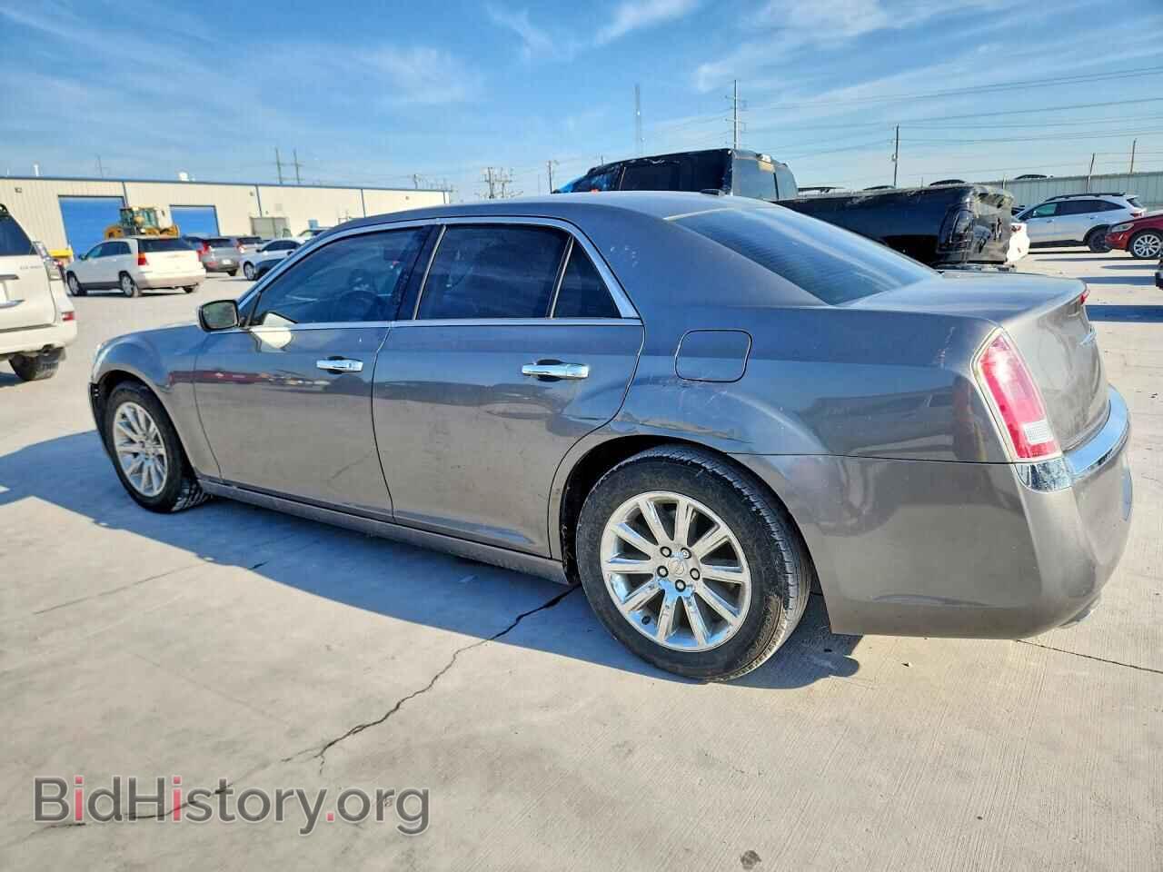 2012 CHRYSLER 300 - VIN: 2C3CCACG7CH257096 - Photo 2