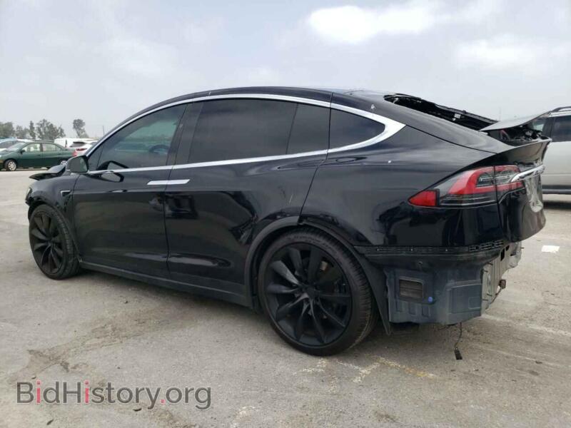 2016 Tesla MODEL X (VIN 5YJXCBE24GF028567) — фото 2 из 13