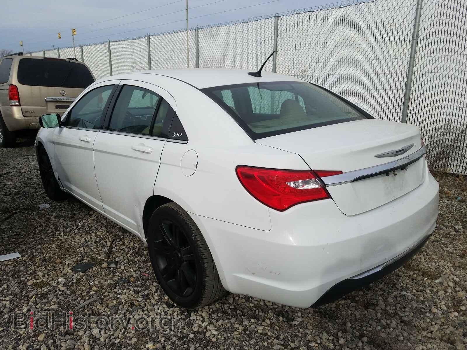 2013 CHRYSLER 200 - VIN: 1C3CCBAB4DN698836 - Фото 3