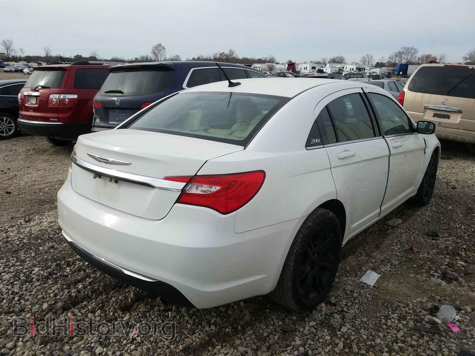 2013 CHRYSLER 200 - VIN: 1C3CCBAB4DN698836 - Фото 4