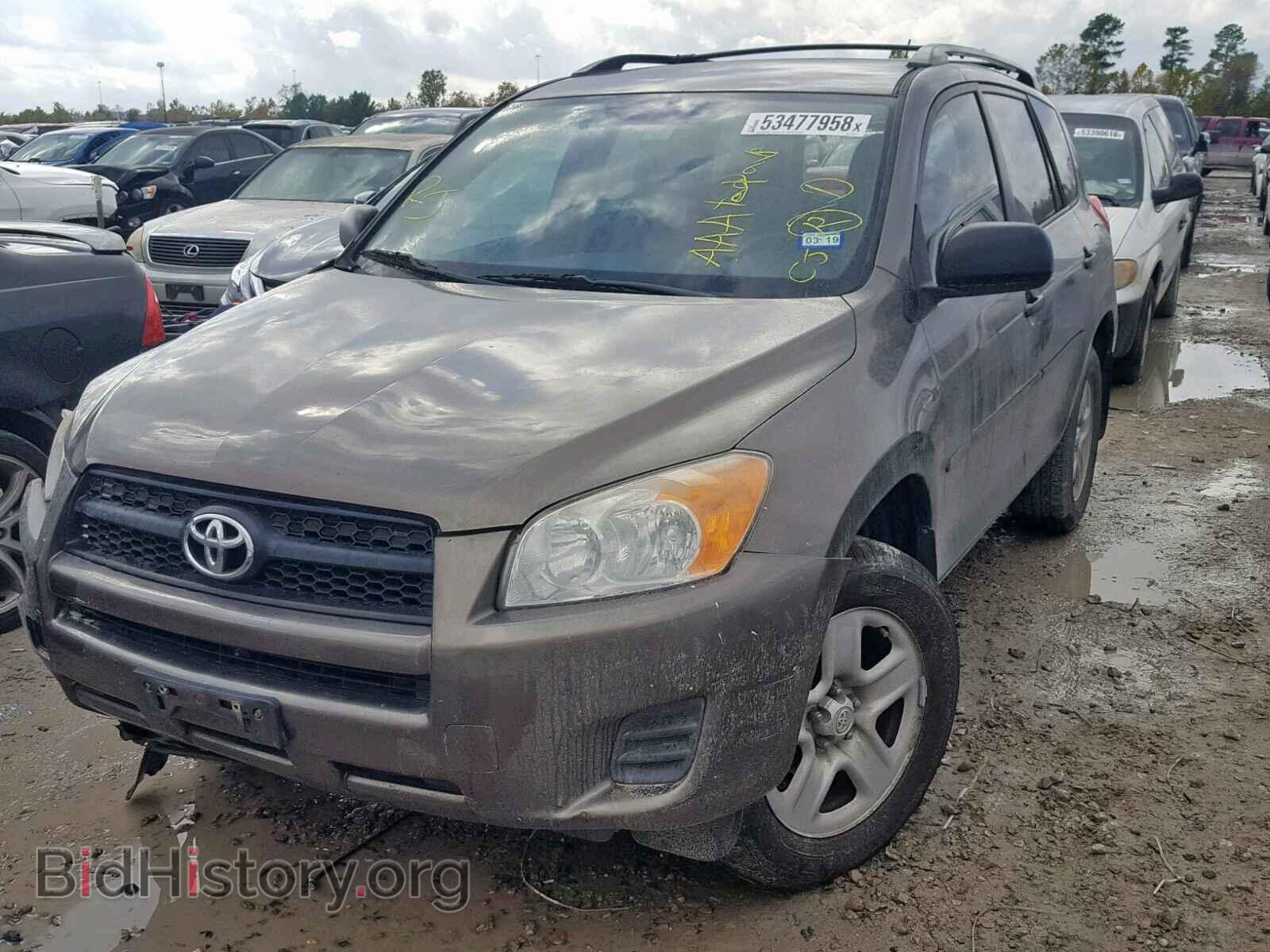 2011 TOYOTA RAV4 - VIN: 2T3BF4DV2BW112950 - Фото 2