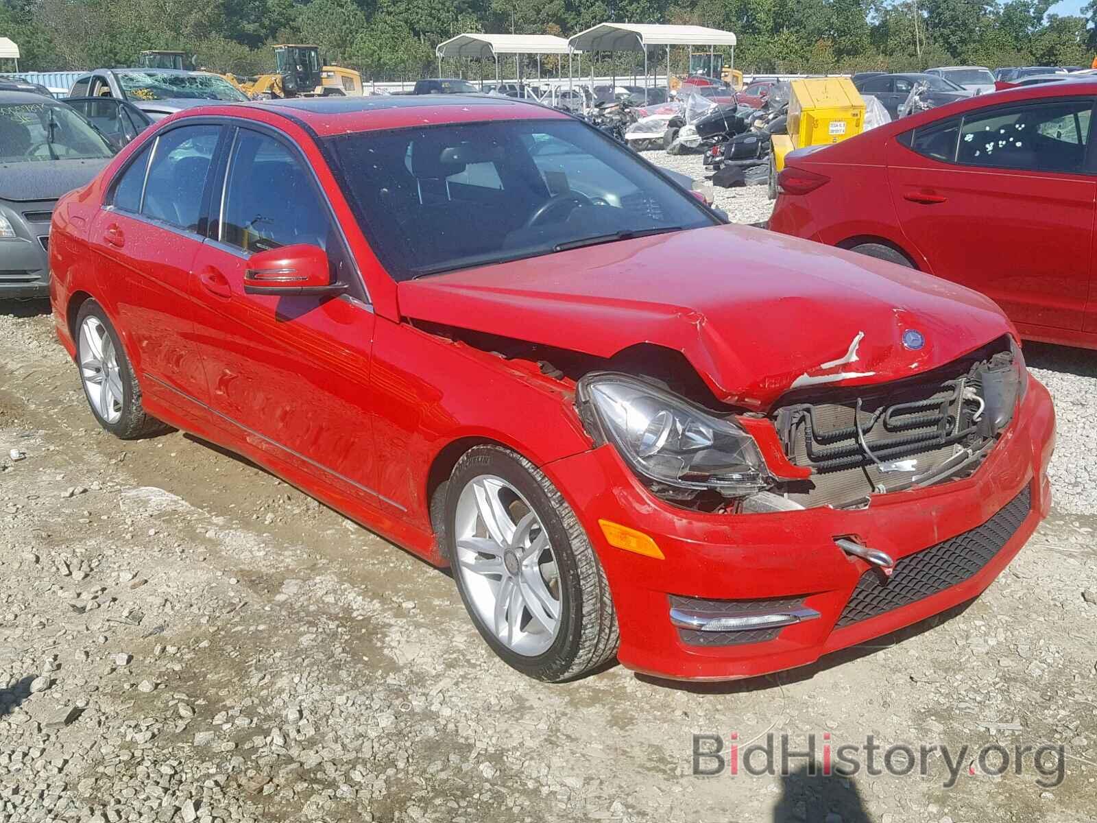 Photo WDDGF4HB0DR276261 - MERCEDES-BENZ C 250 2013