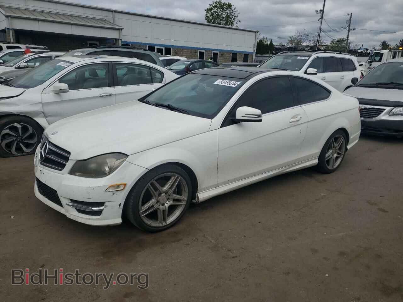 Photo WDDGJ4HB7DG153213 - MERCEDES-BENZ C-CLASS 2013