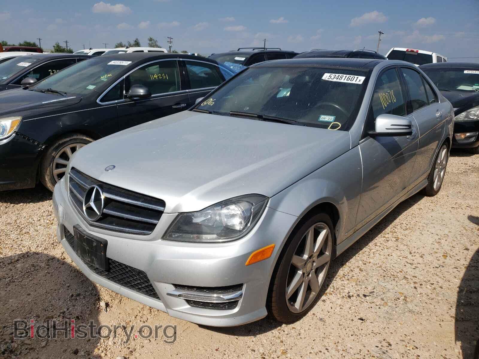 2014 MERCEDES-BENZ C-CLASS - VIN: WDDGF4HB4EA952405 - Фото 2