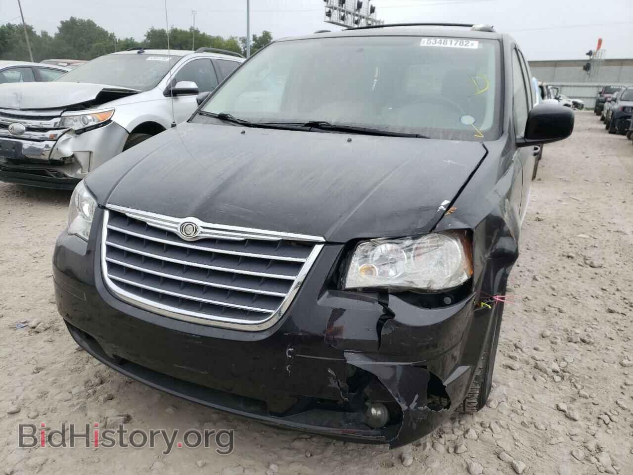 2010 CHRYSLER MINIVAN - VIN: 2A4RR8D10AR357422 - Photo 2