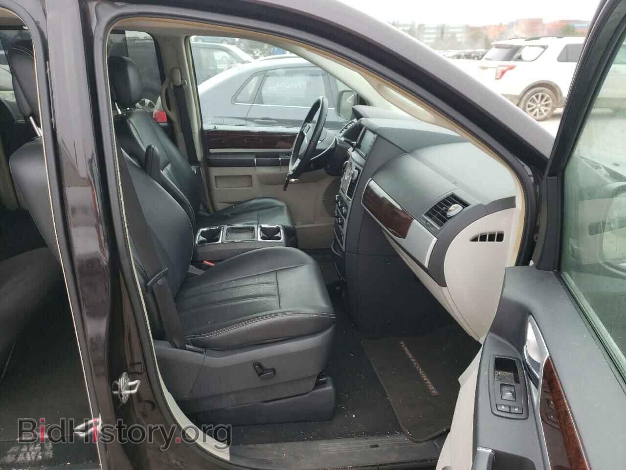 2010 CHRYSLER MINIVAN - VIN: 2A4RR8D10AR357422 - Photo 5