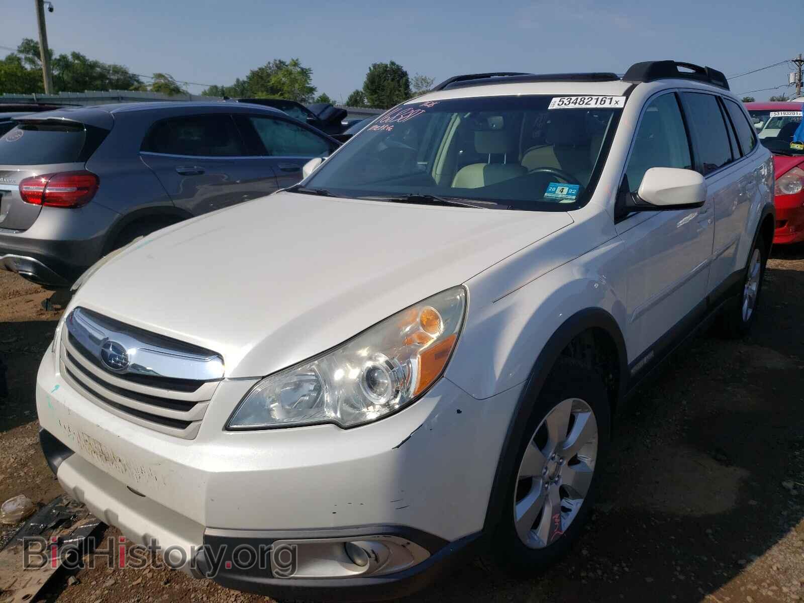 2011 SUBARU OUTBACK - VIN: 4S4BRBKC5B3374036 - Photo 2