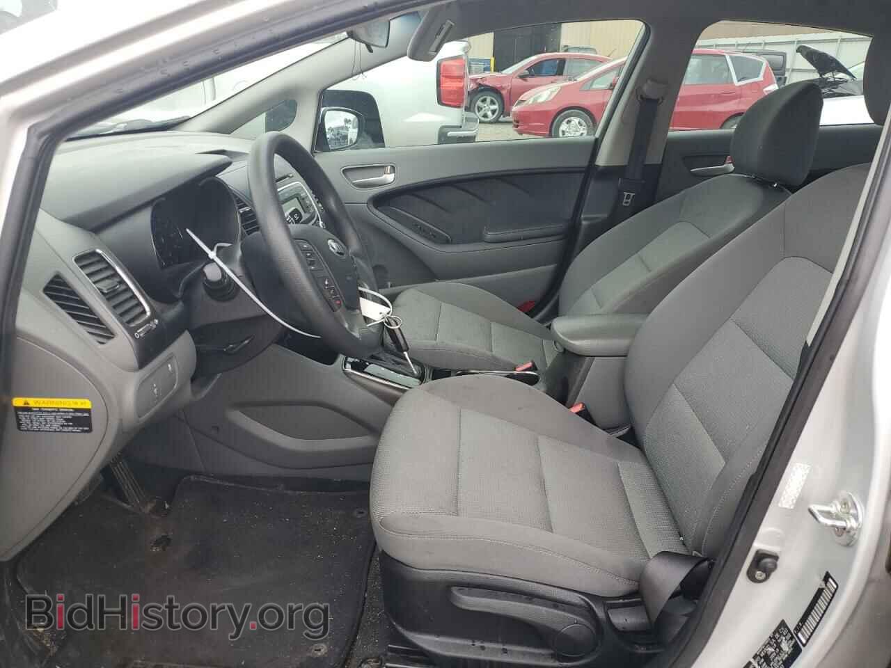 2017 KIA FORTE - VIN: 3KPFK4A75HE046143 - Фото 7