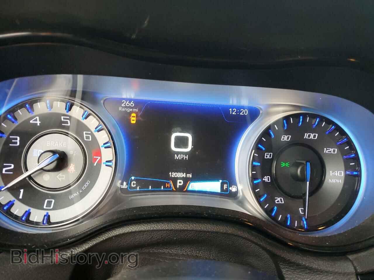 2017 CHRYSLER 300 - VIN: 2C3CCABG0HH661401 - Фото 9