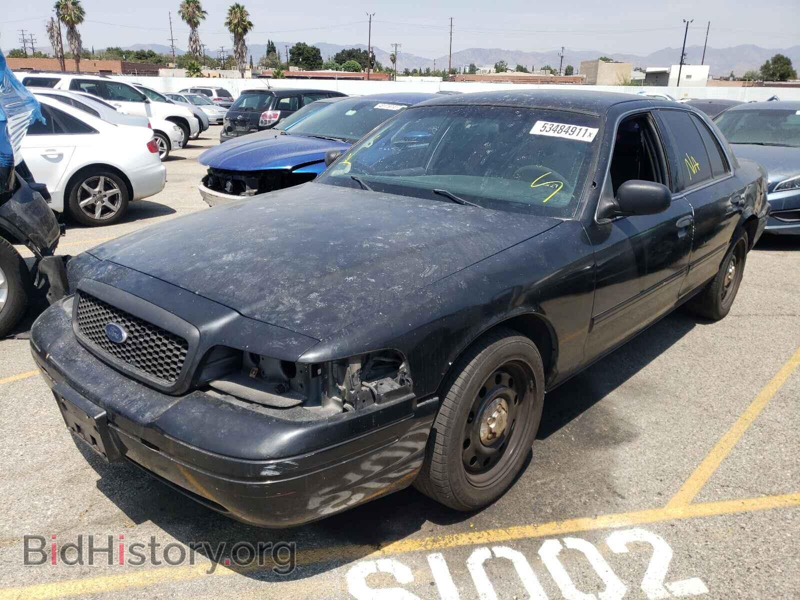 2011 FORD CROWN VIC - VIN: 2FABP7BV0BX167717 - Фото 2