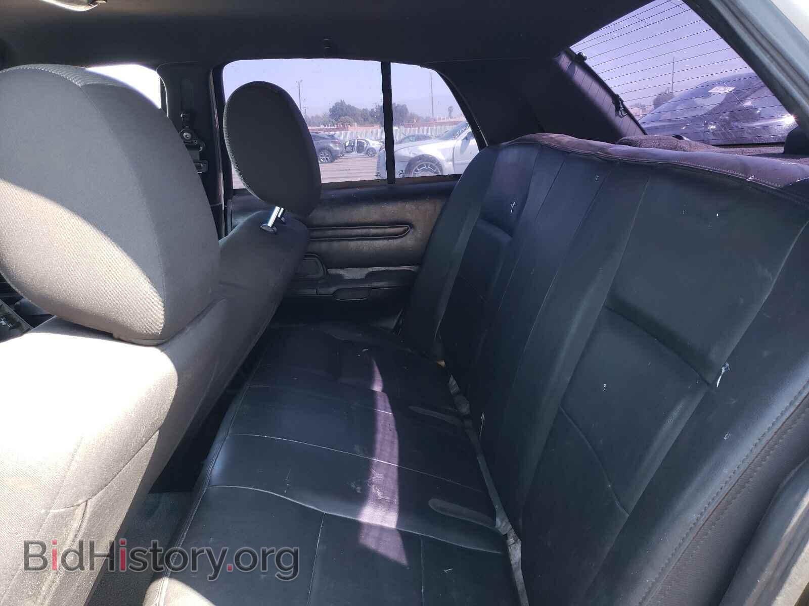 2011 FORD CROWN VIC - VIN: 2FABP7BV0BX167717 - Фото 6