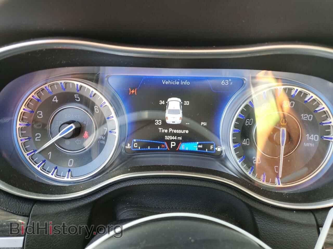 2019 CHRYSLER 300 - VIN: 2C3CCAAG9KH700902 - Фото 9