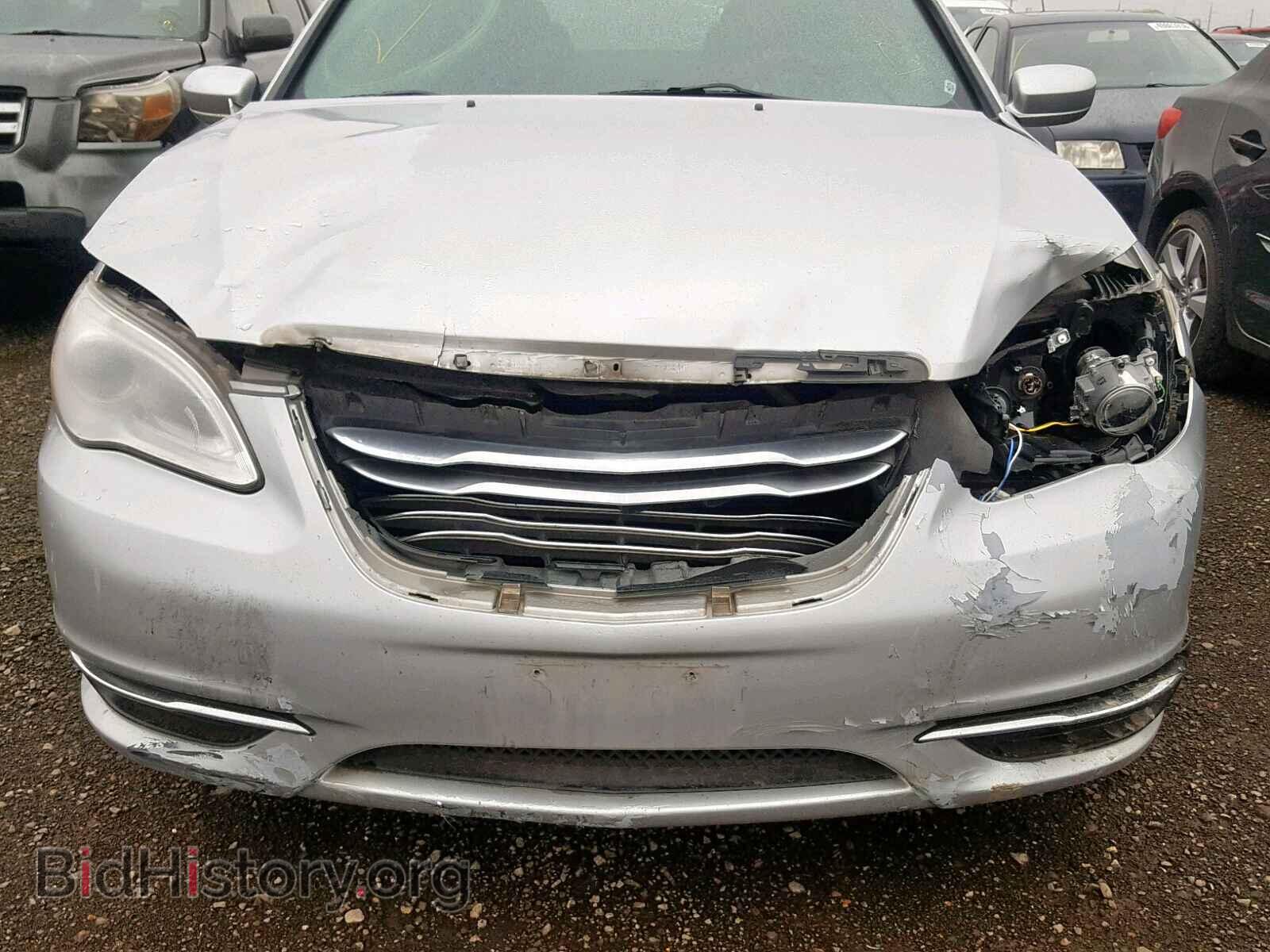 2012 CHRYSLER 200 - VIN: 1C3CCBAG8CN316575 - Фото 9