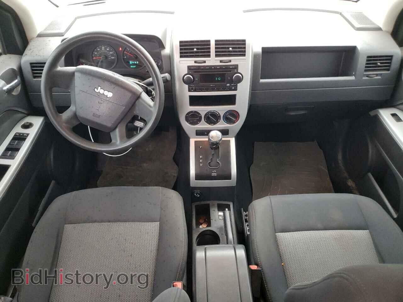 2008 JEEP COMPASS - VIN: 1J8FF47WX8D528328 - Фото 8