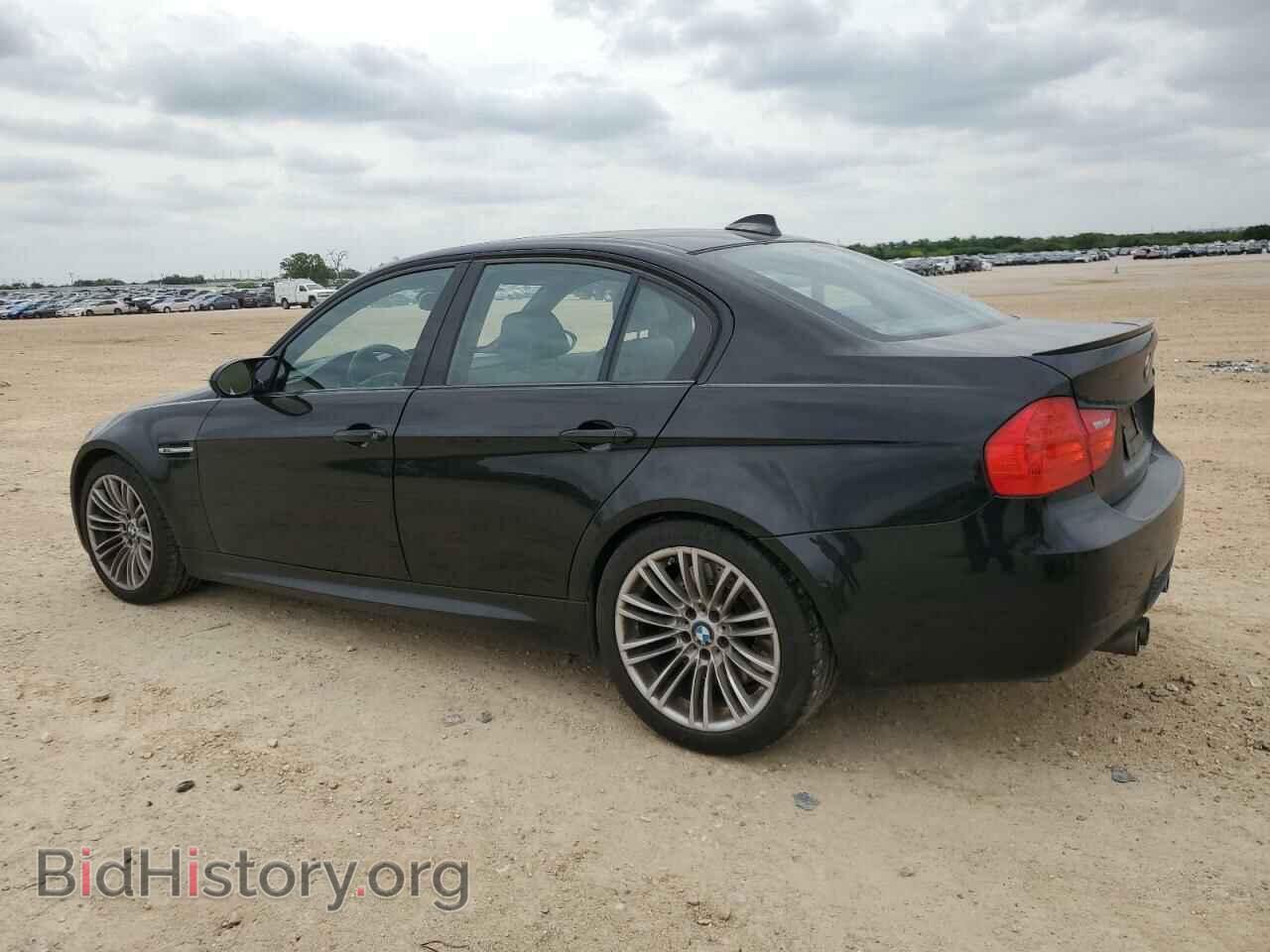 2011 BMW M3 - VIN: WBSPM9C50BE202432 - Фото 2
