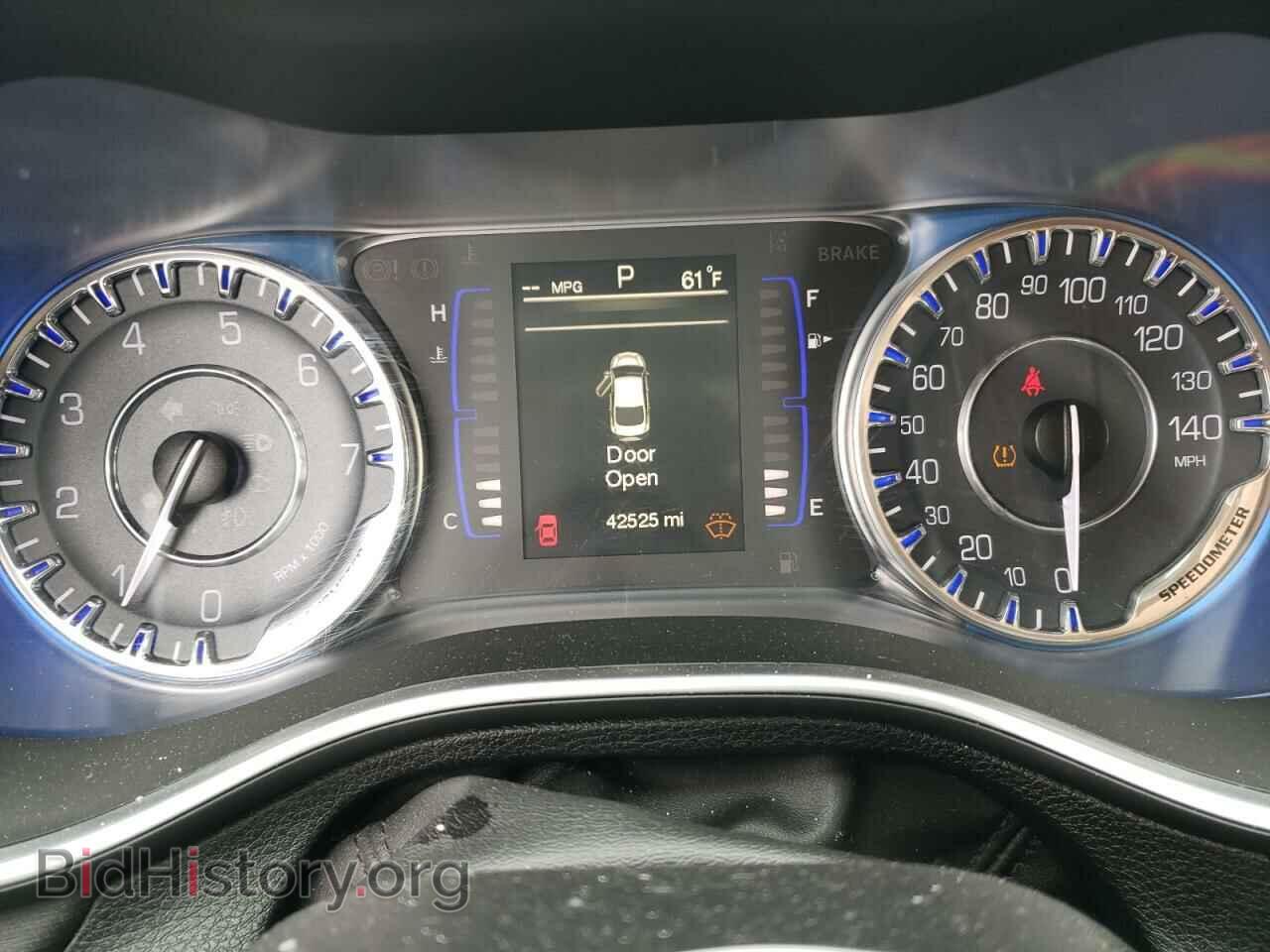 2015 CHRYSLER 200 - VIN: 1C3CCCAB1FN735866 - Фото 9