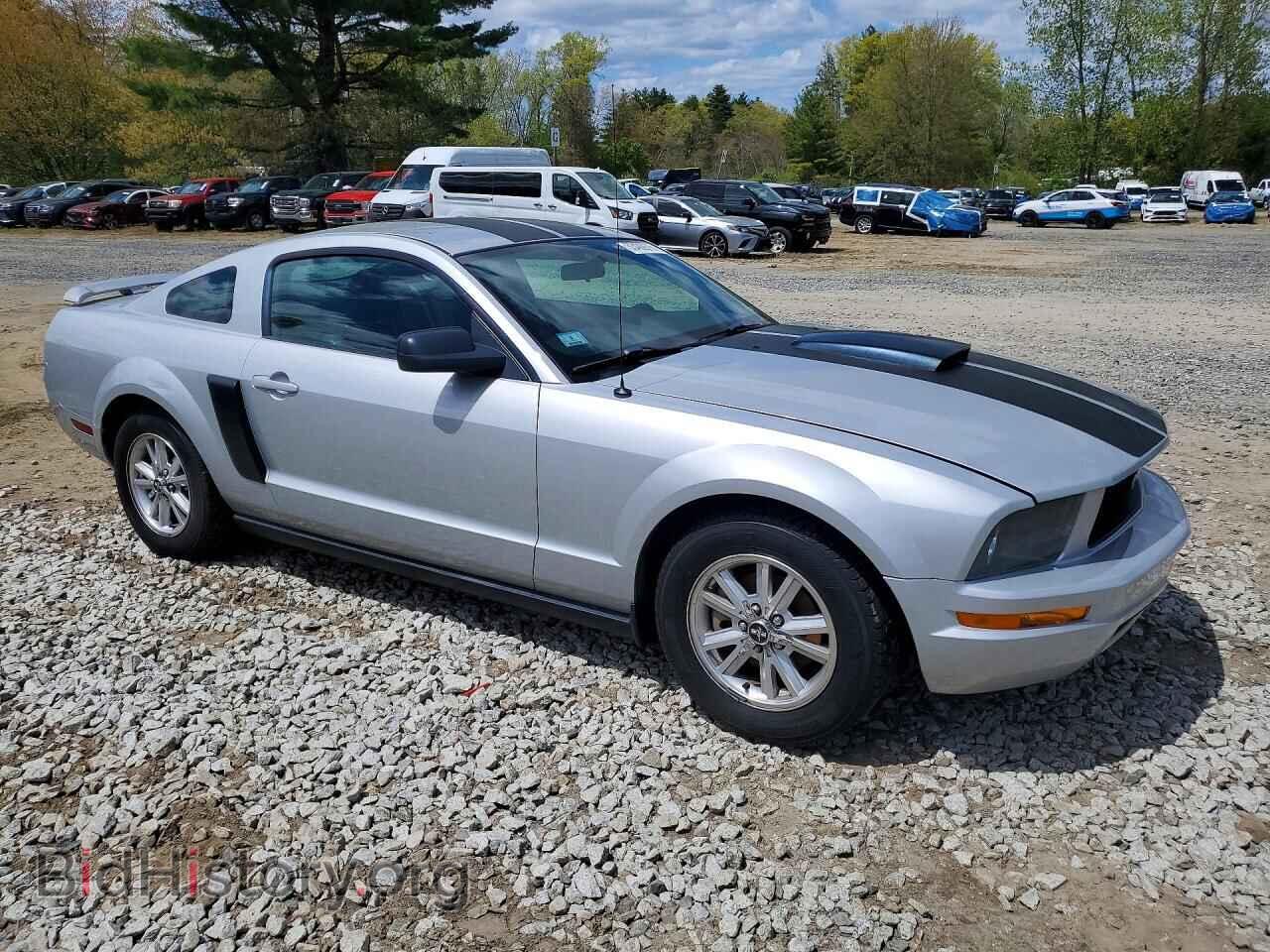 2007 FORD MUSTANG - VIN: 1ZVFT80N975366366 - Фото 4
