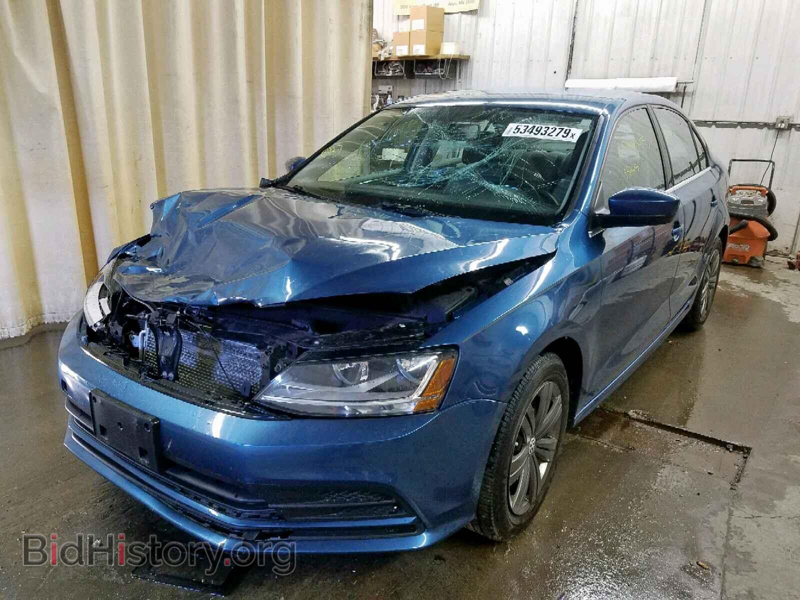 2017 VOLKSWAGEN JETTA - VIN: 3VW2B7AJ3HM281946 - Photo 2