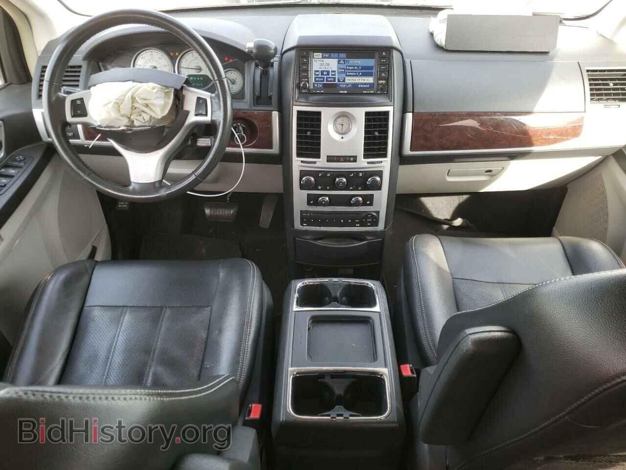 2010 CHRYSLER MINIVAN - VIN: 2A4RR8D13AR502386 - Photo 8