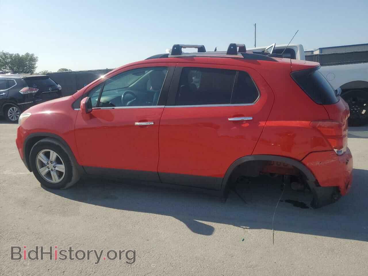 2017 CHEVROLET TRAX - VIN: 3GNCJPSB3HL212057 - Фото 2