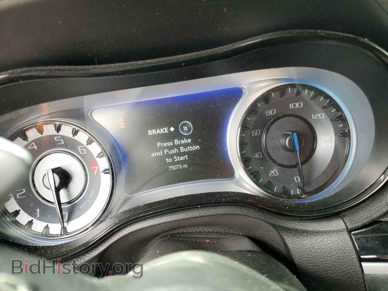 2018 CHRYSLER 300 - VIN: 2C3CCABG5JH152698 - Фото 9