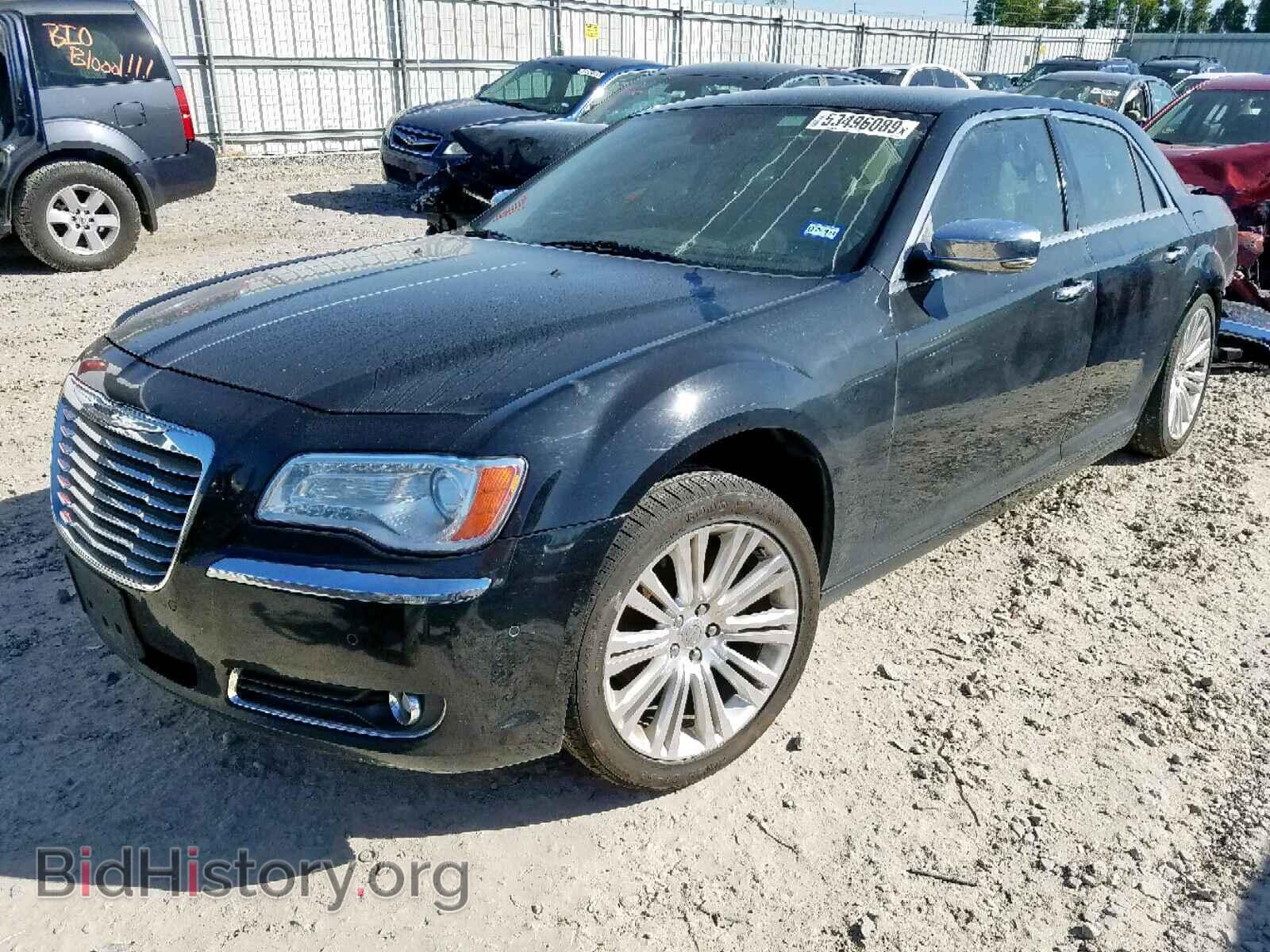 2011 CHRYSLER 300 - VIN: 2C3CA6CT8BH593855 - Фото 2