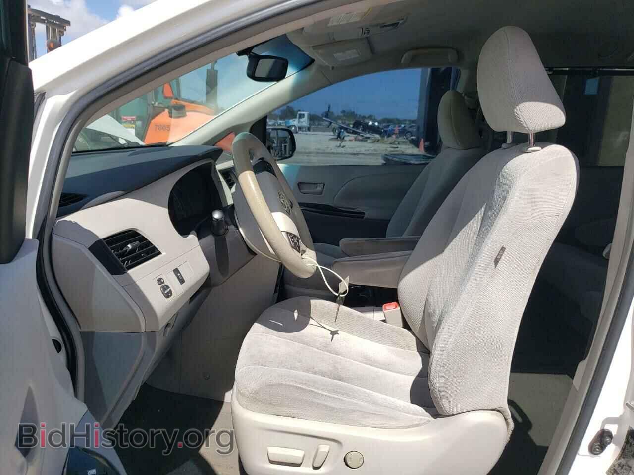 2011 TOYOTA All Models - VIN: 5TDKK3DC4BS069430 - Фото 7