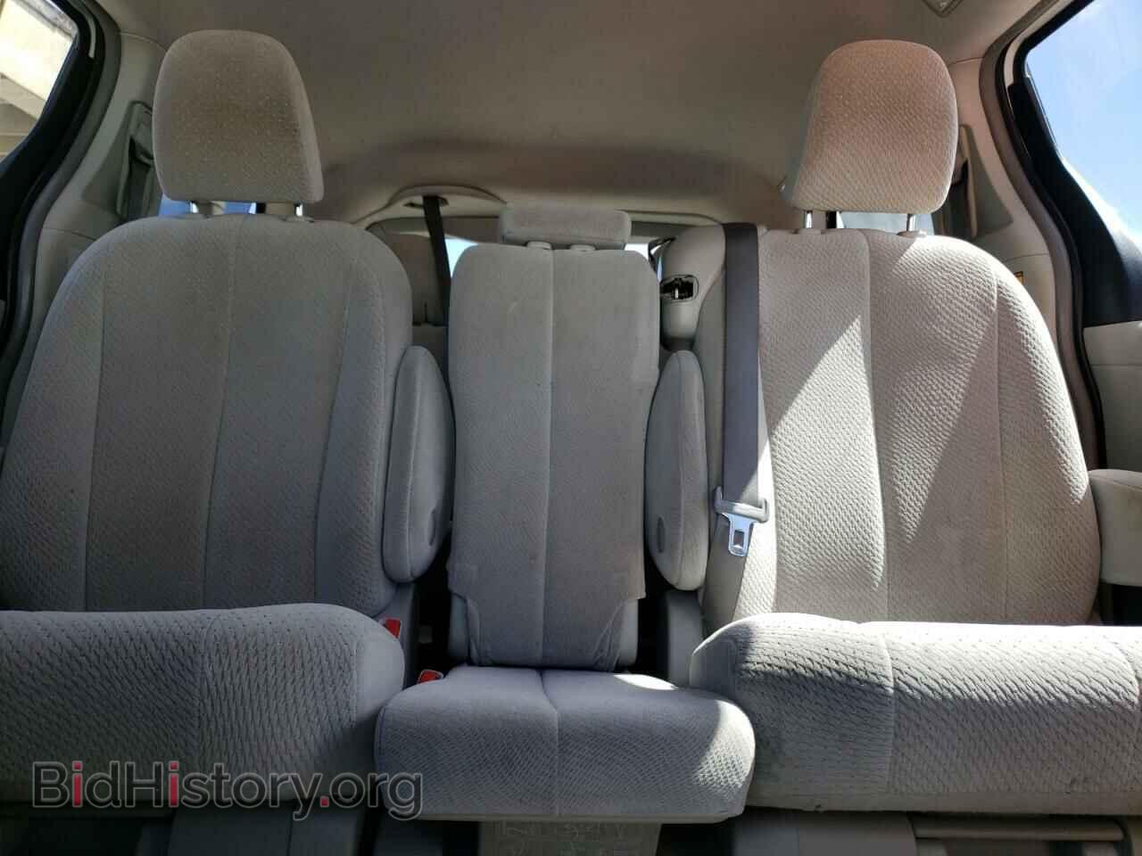 2011 TOYOTA All Models - VIN: 5TDKK3DC4BS069430 - Фото 10