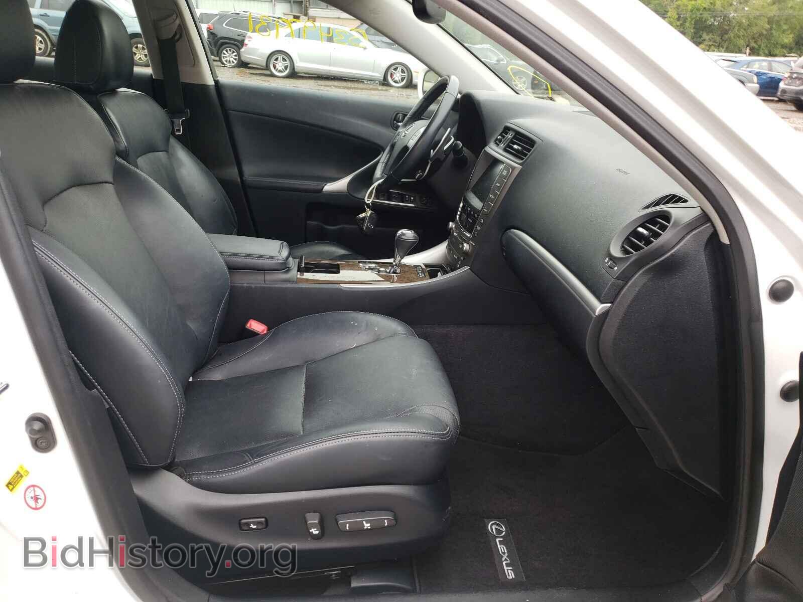2011 LEXUS IS - VIN: JTHCF5C20B5048950 - Фото 5