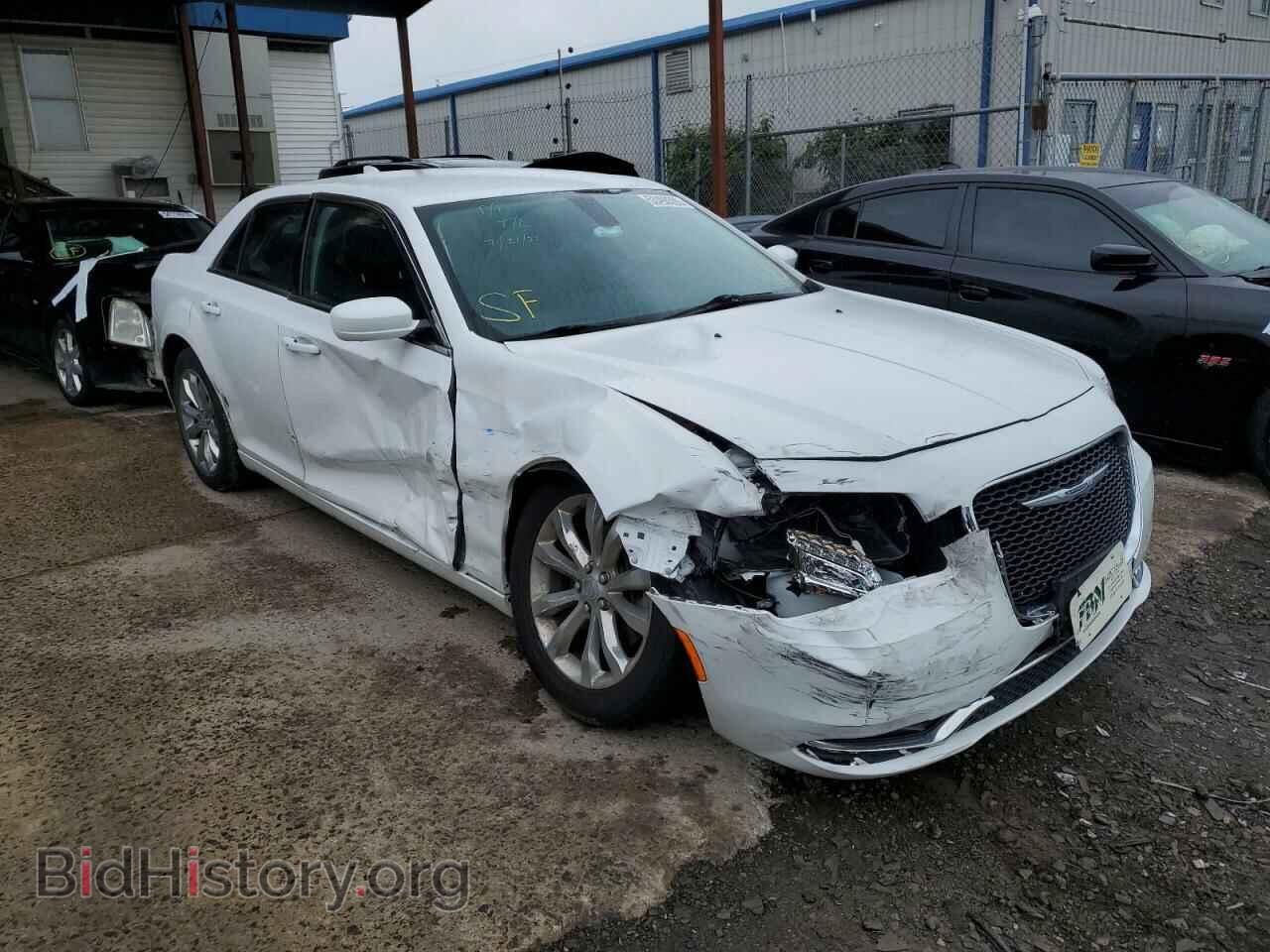 Фотография 2C3CCARG9GH269988 - CHRYSLER 300 2016