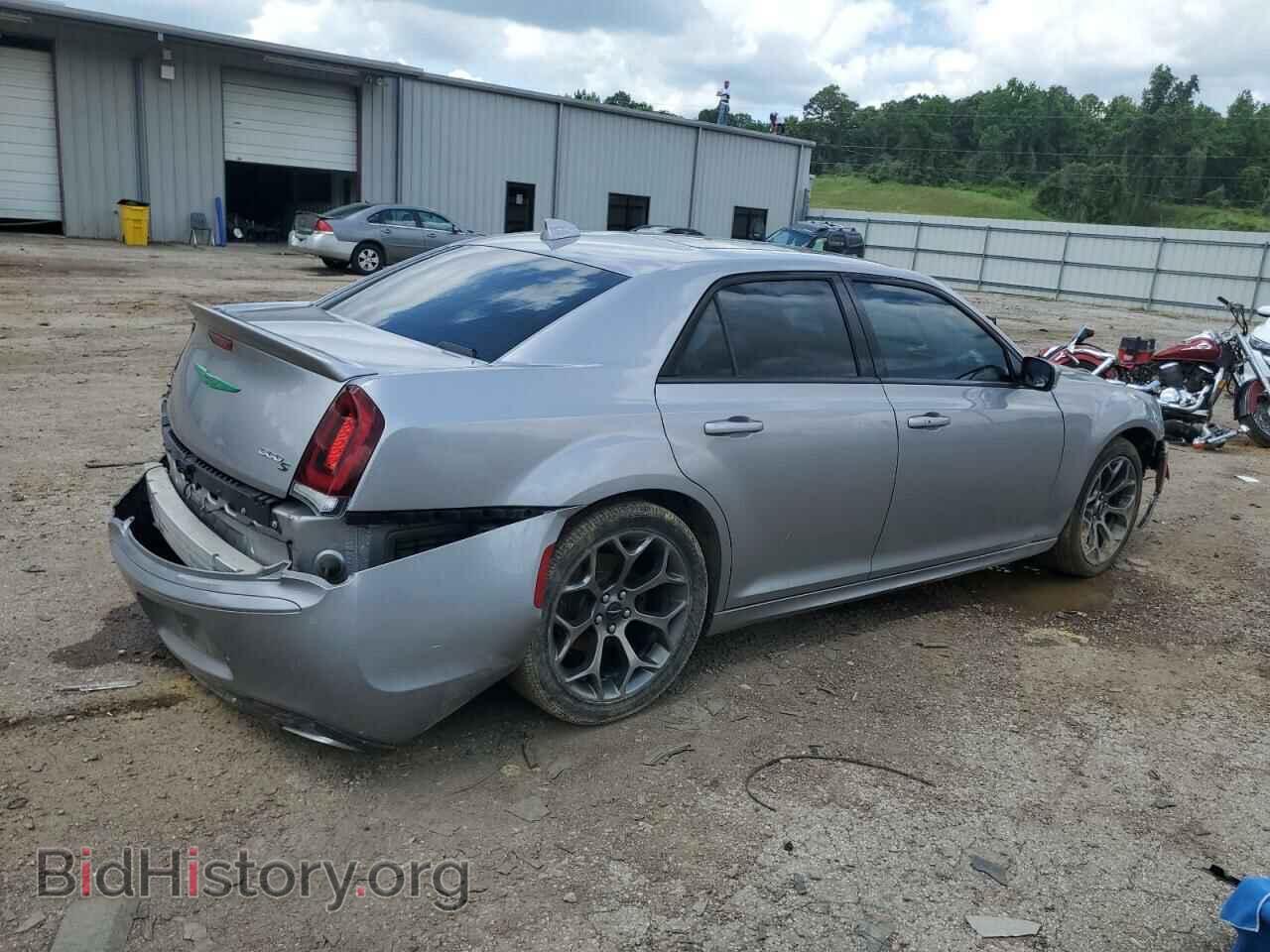 2018 CHRYSLER 300 - VIN: 2C3CCABG2JH269641 - Фото 3
