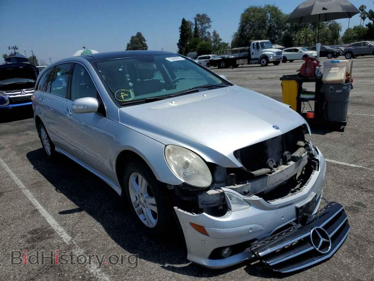 Photo 4JGCB65EX9A093336 - MERCEDES-BENZ R-CLASS 2009