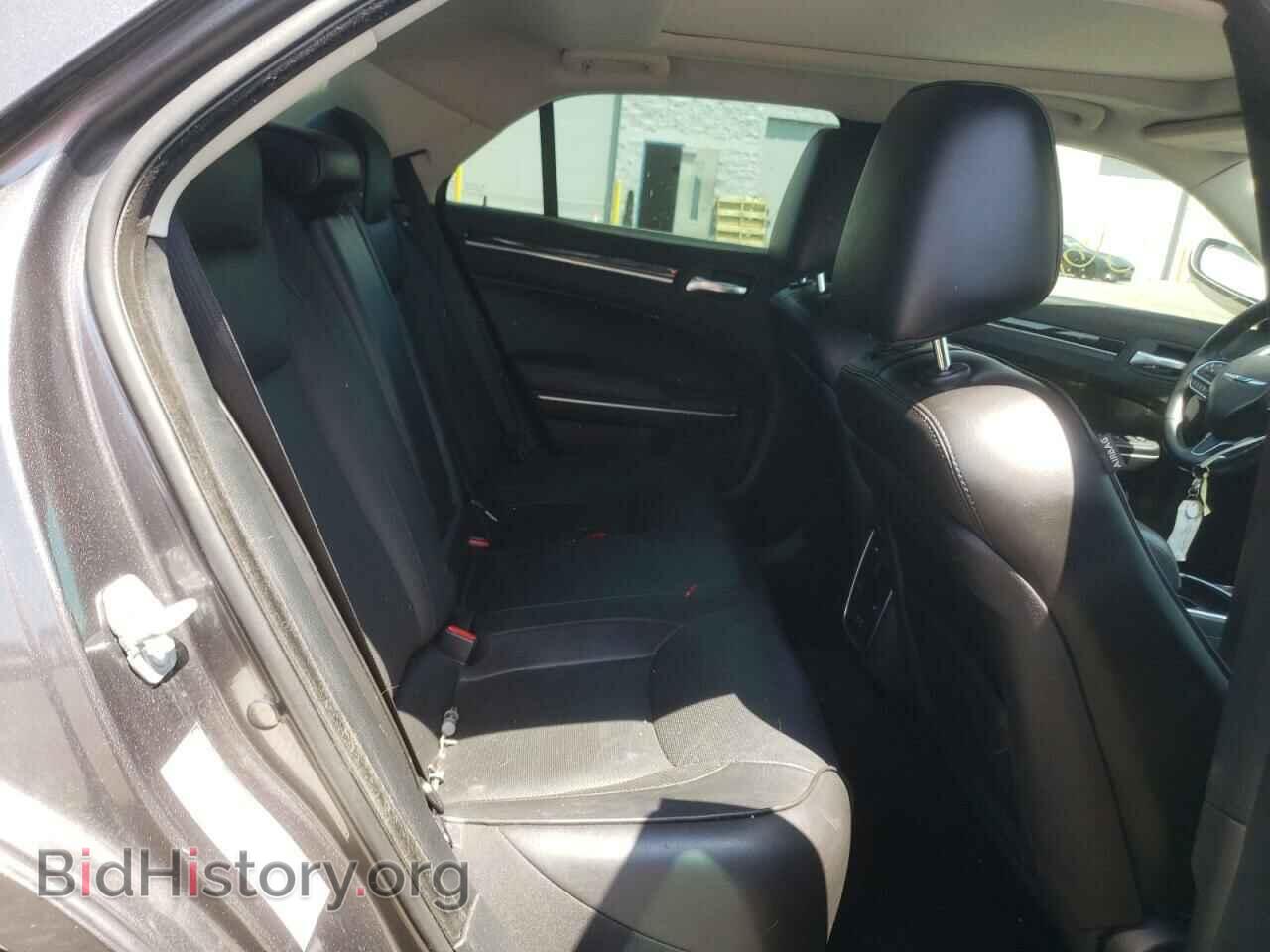 2019 CHRYSLER 300 - VIN: 2C3CCAEGXKH566086 - Фото 6