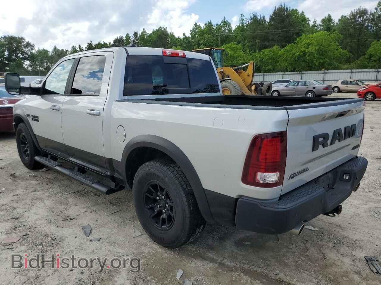 2018 RAM 1500 - VIN: 1C6RR7YT1JS162933 - Фото 2