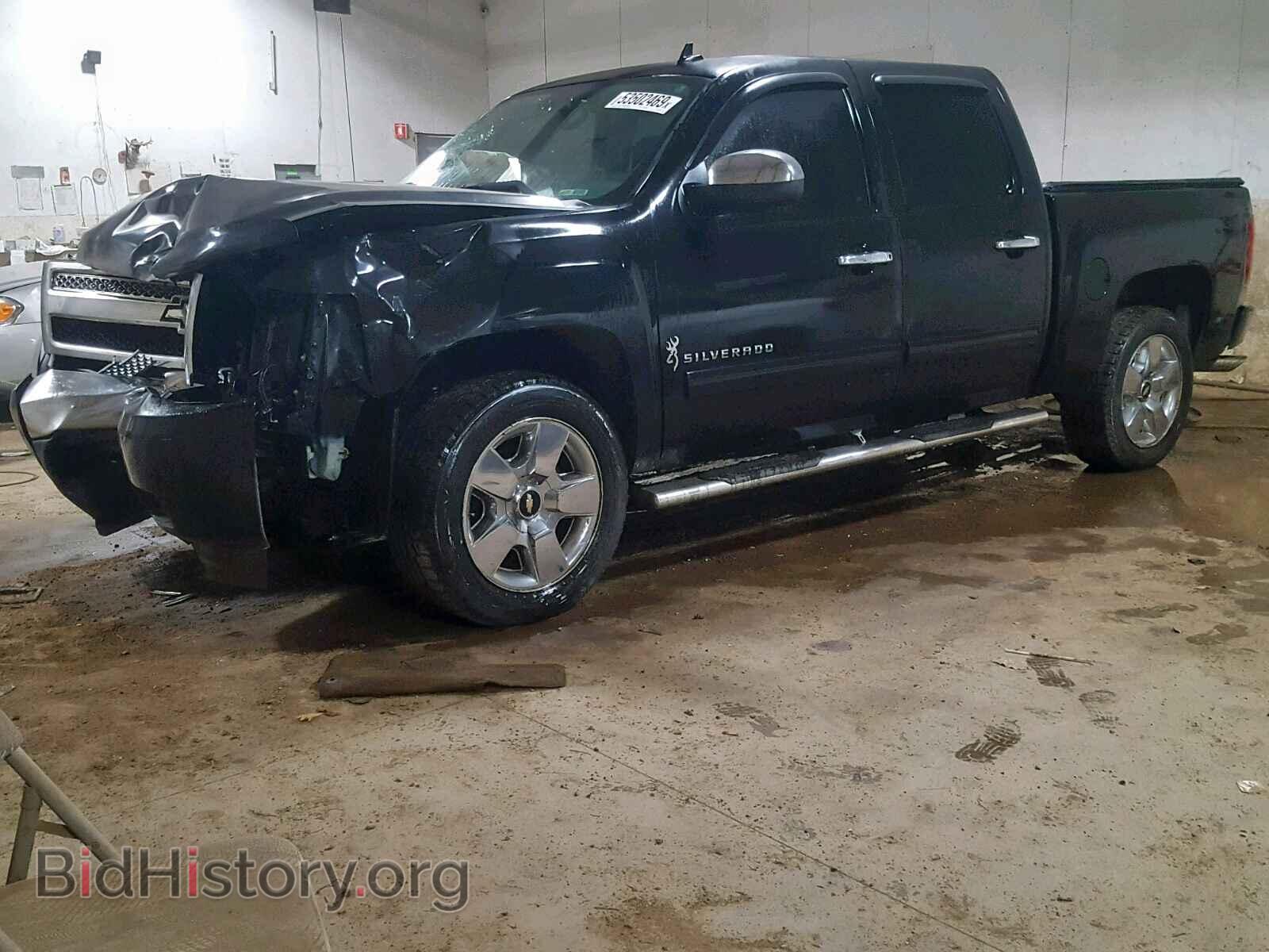 2011 CHEVROLET SILVERADO - VIN: 3GCPKSE31BG221127 - Photo 2