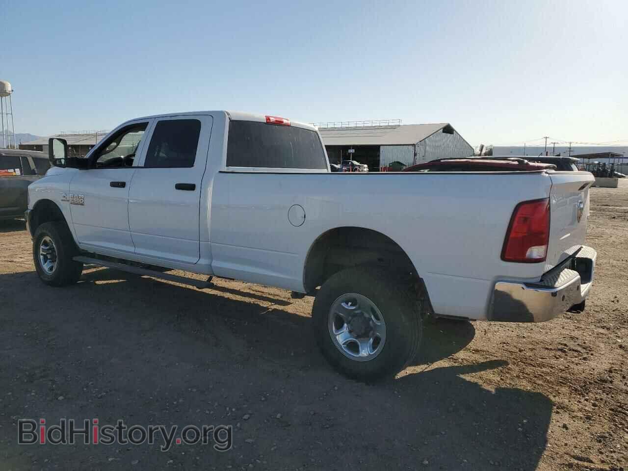 2016 RAM All Models - VIN: 3C6UR5HL4GG161497 - Photo 2