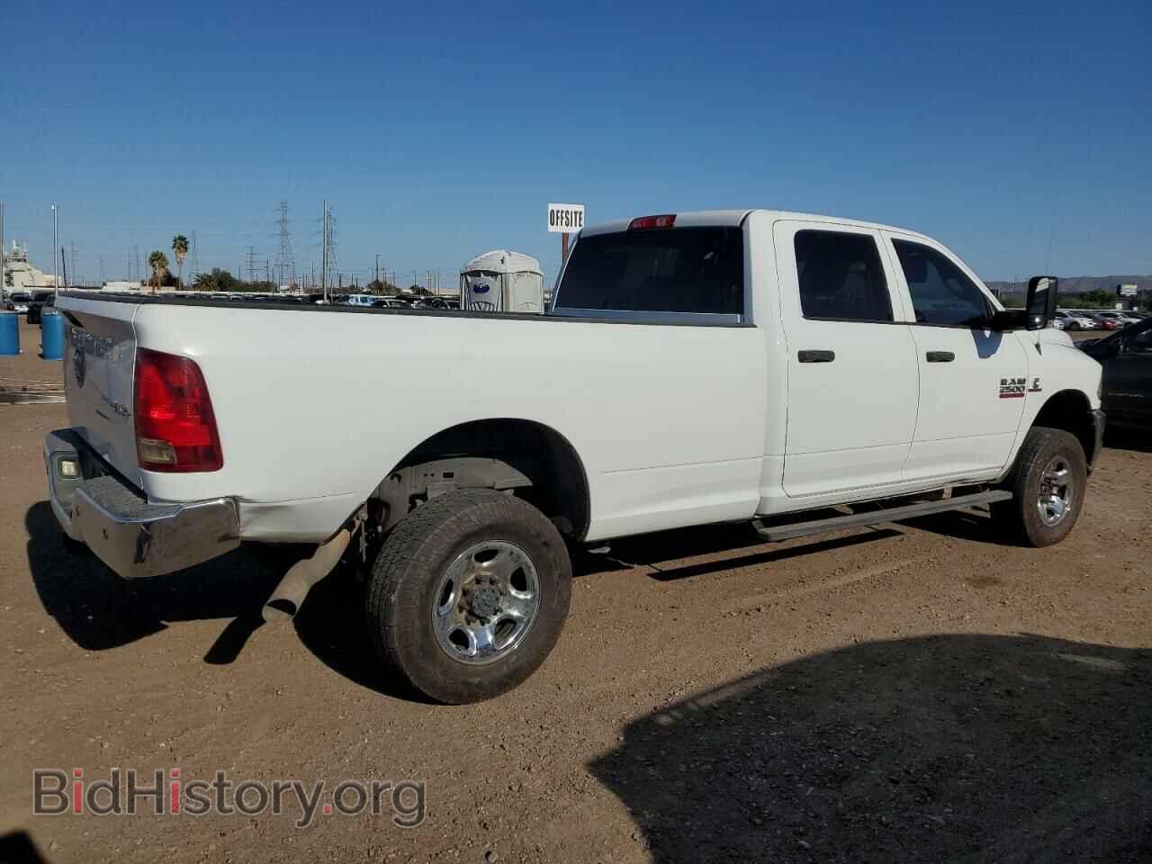 2016 RAM All Models - VIN: 3C6UR5HL4GG161497 - Photo 3