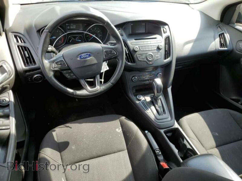 2015 Ford FOCUS (VIN 1FADP3F28FL381925) — photo 8 of 12