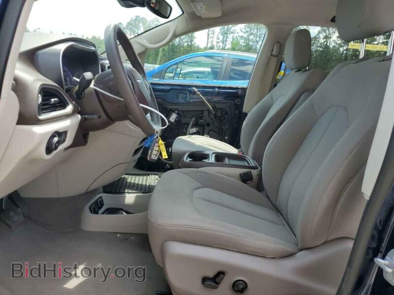 2020 Chrysler PACIFICA (VIN 2C4RC1FG0LR138575) — фото 7 из 14