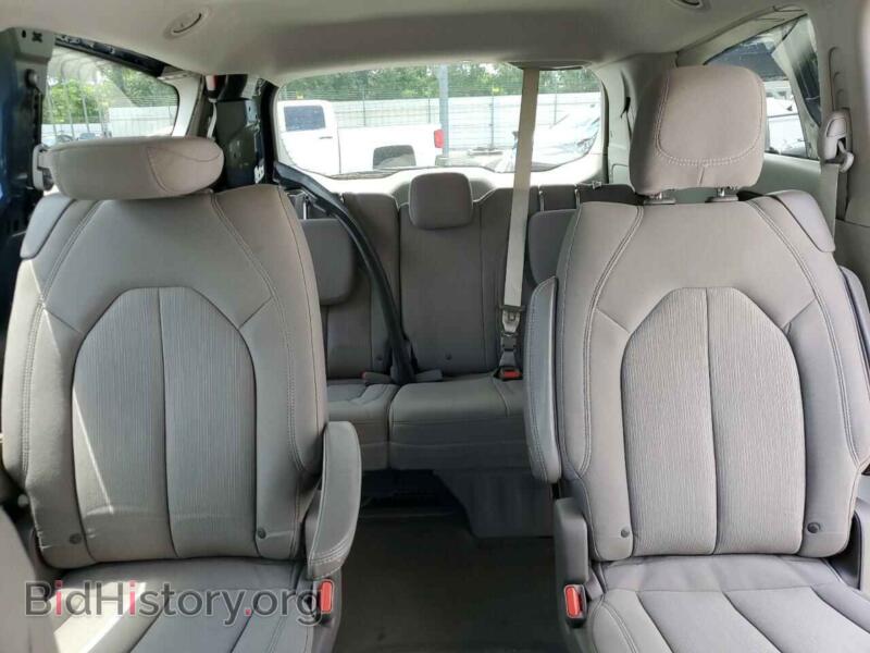 2020 Chrysler PACIFICA (VIN 2C4RC1FG0LR138575) — фото 10 из 14