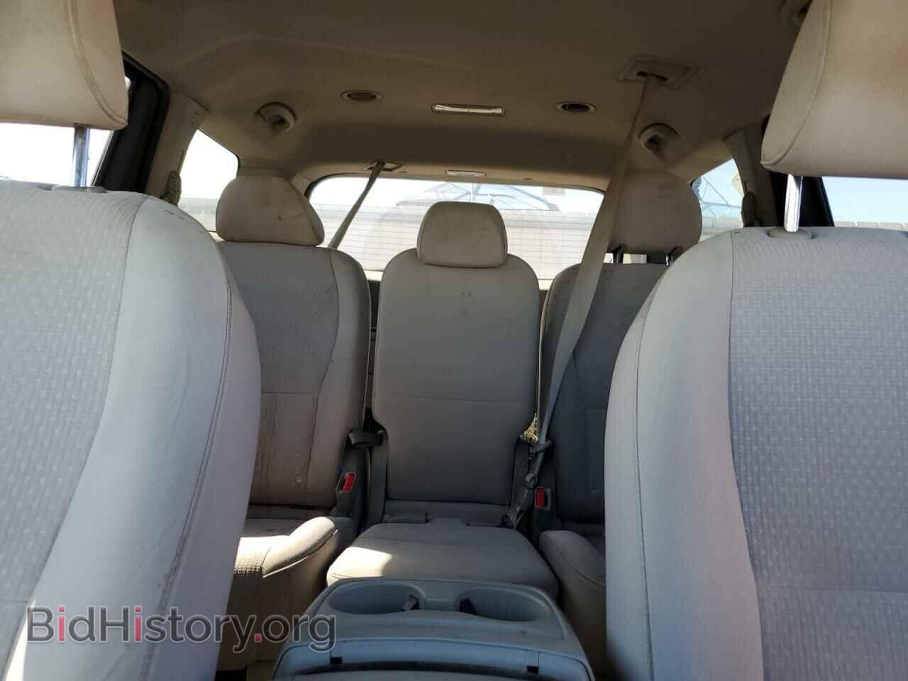 2018 KIA All Models - VIN: KNDMB5C15J6379198 - Фото 10