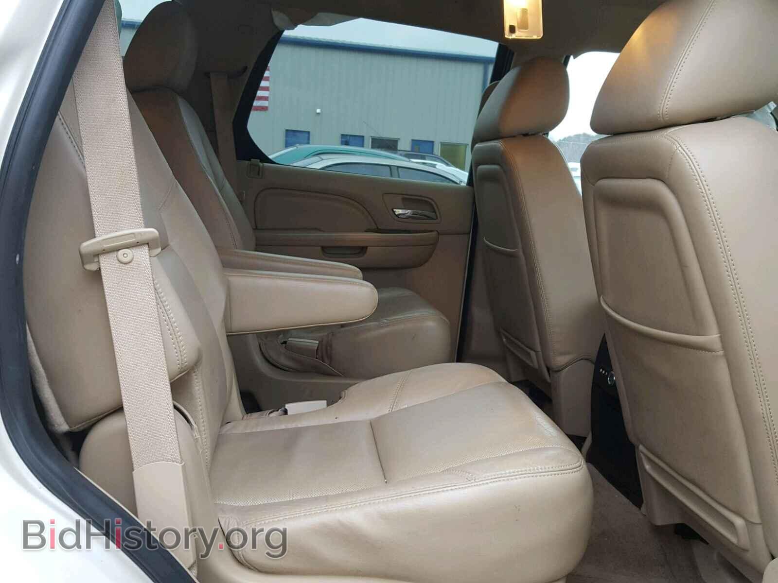 2011 CADILLAC ESCALADE L - VIN: 1GYS4BEF3BR160632 - Фото 6