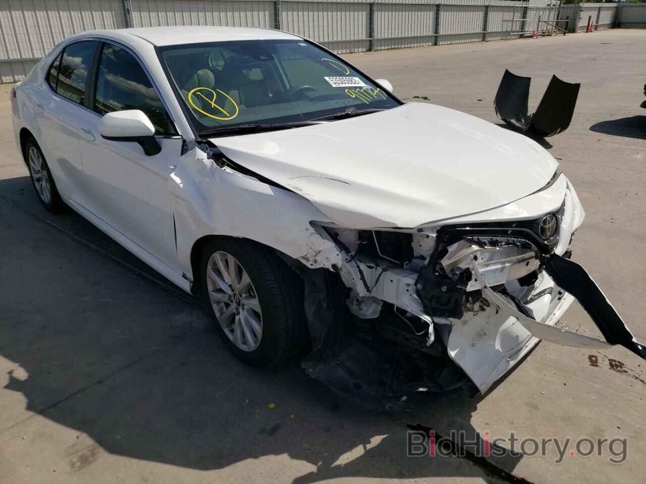 Photo 4T1C11AK0LU917755 - TOYOTA CAMRY 2020