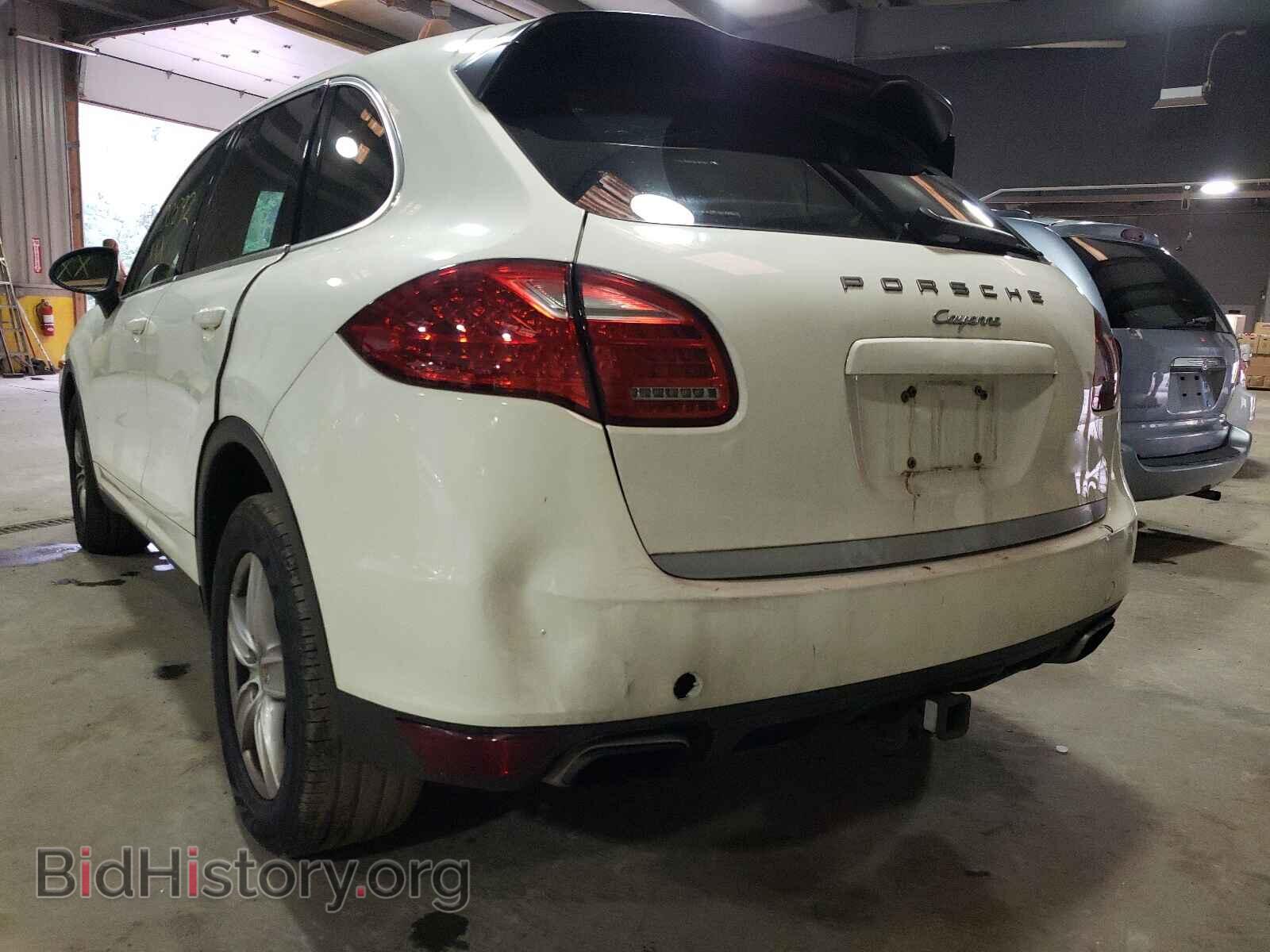 2011 PORSCHE CAYENNE - VIN: WP1AA2A22BLA03379 - Photo 3