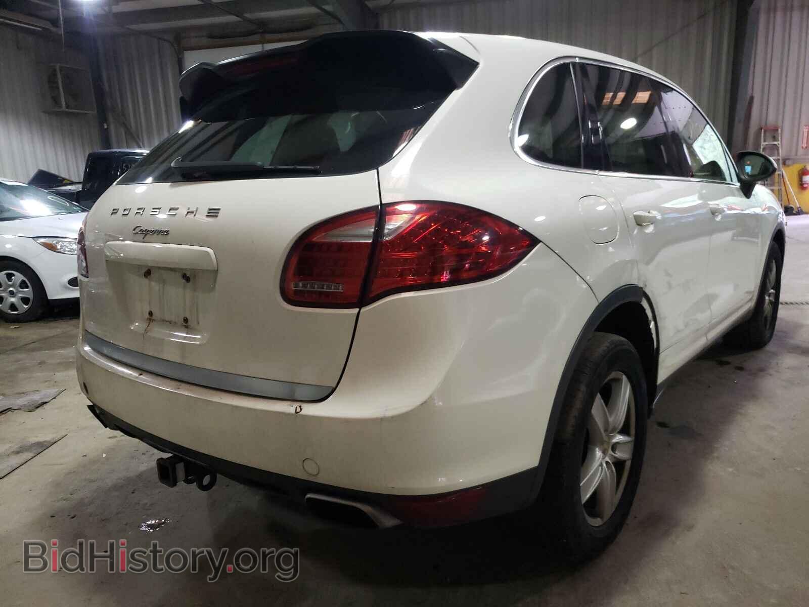 2011 PORSCHE CAYENNE - VIN: WP1AA2A22BLA03379 - Photo 4