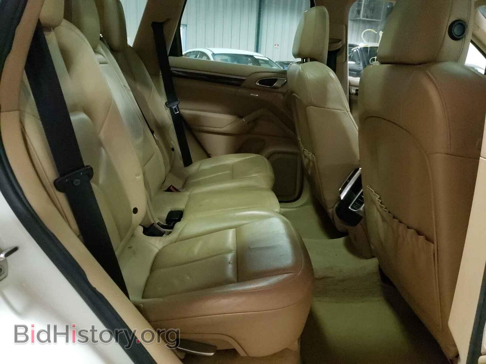 2011 PORSCHE CAYENNE - VIN: WP1AA2A22BLA03379 - Photo 6