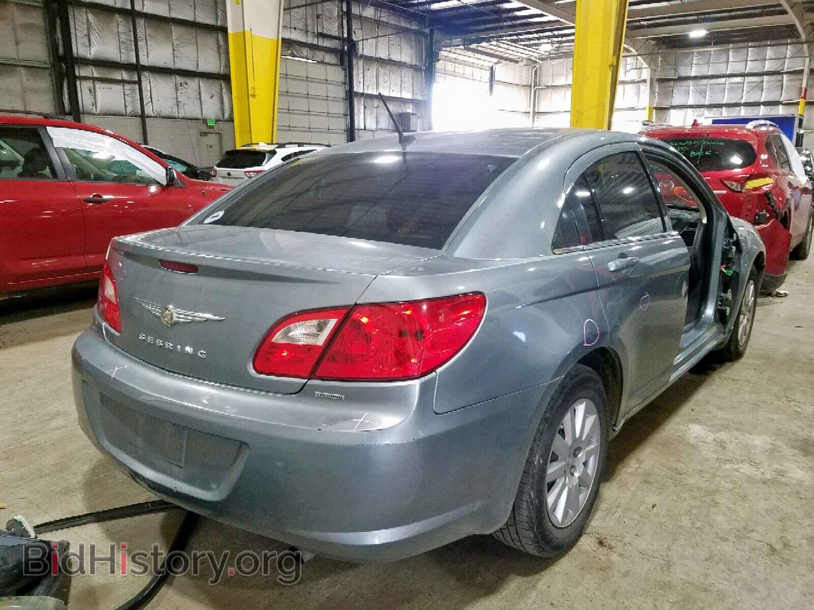 2010 CHRYSLER SEBRING - VIN: 1C3CC4FB8AN205756 - Фото 4