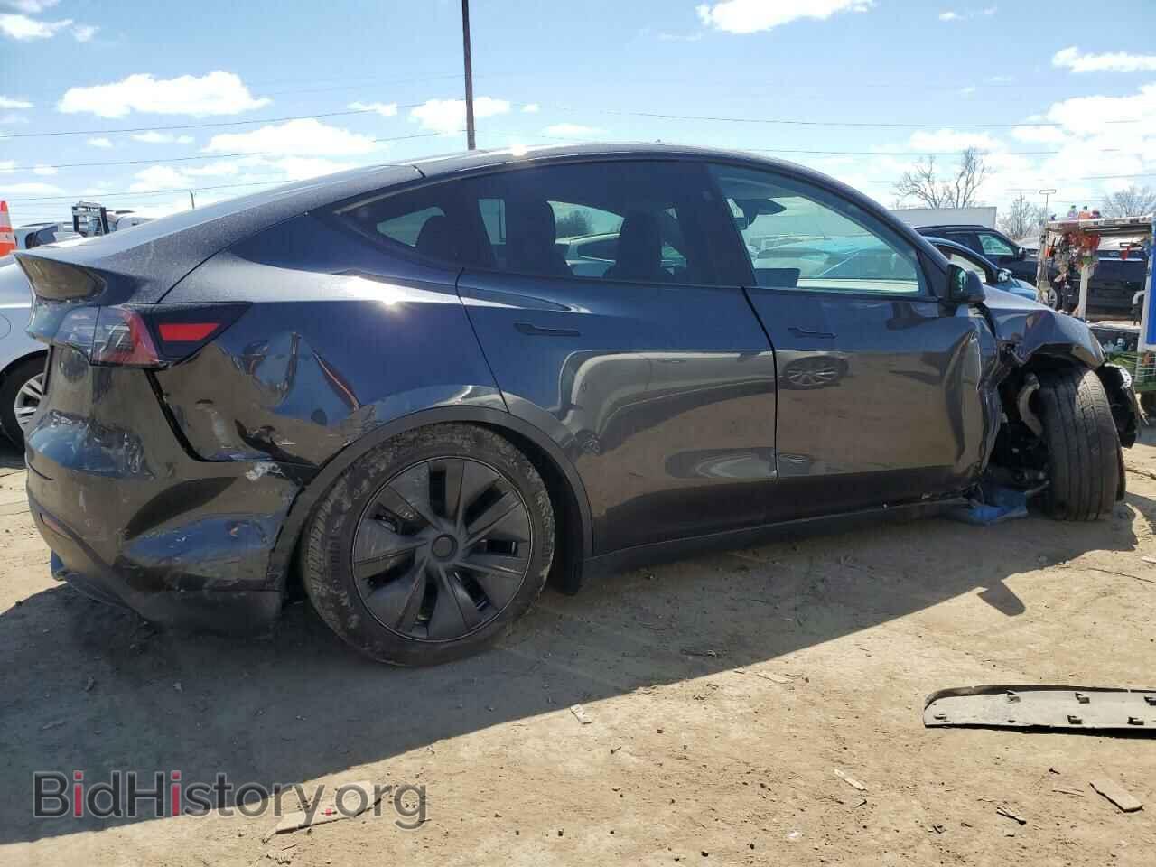 2024 TESLA MODEL Y - VIN: 7SAYGDEE9RF129530 - Photo 3